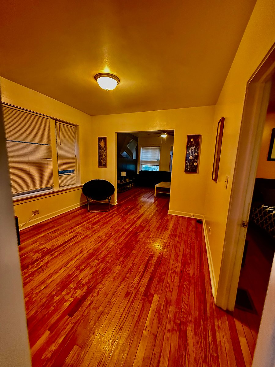 Open Space / Dining Area 