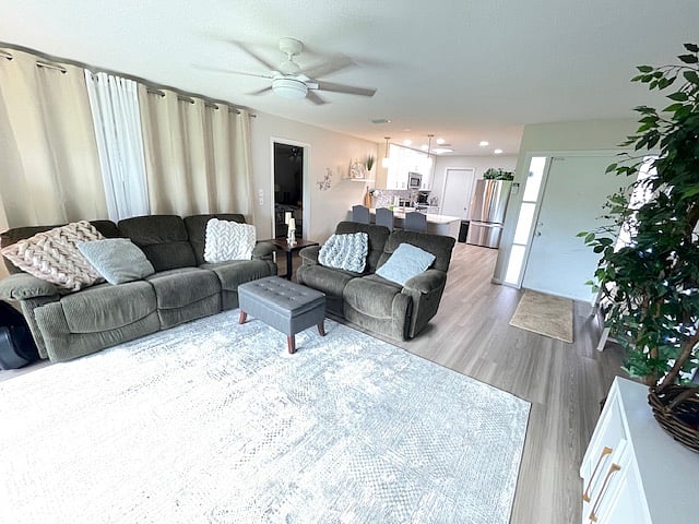 Furnished Finder property 936778_1 photo 3