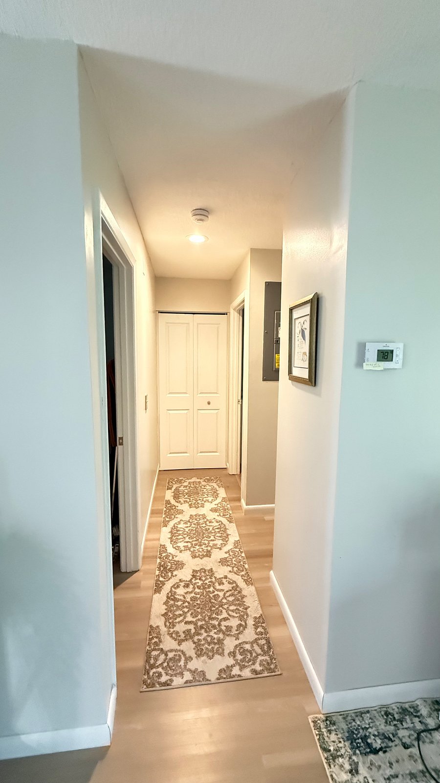 Hallway to Guest Bed/Bath