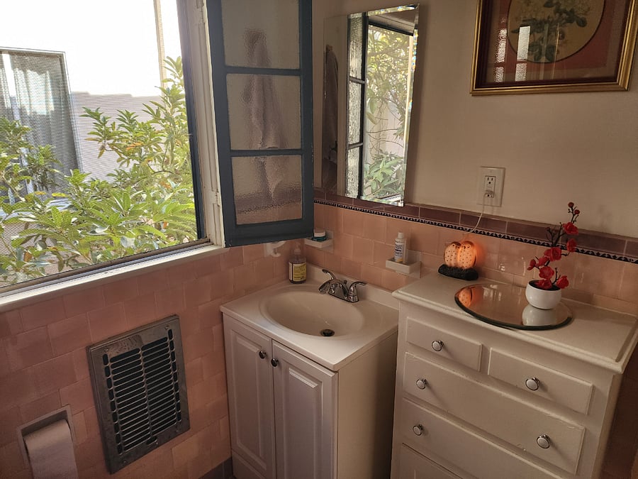 Charming bathroom
