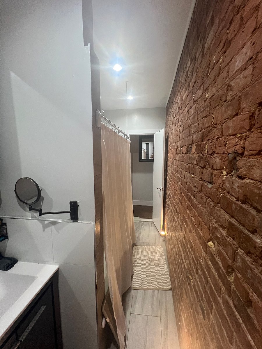 Large bathroom, especially for NYC.