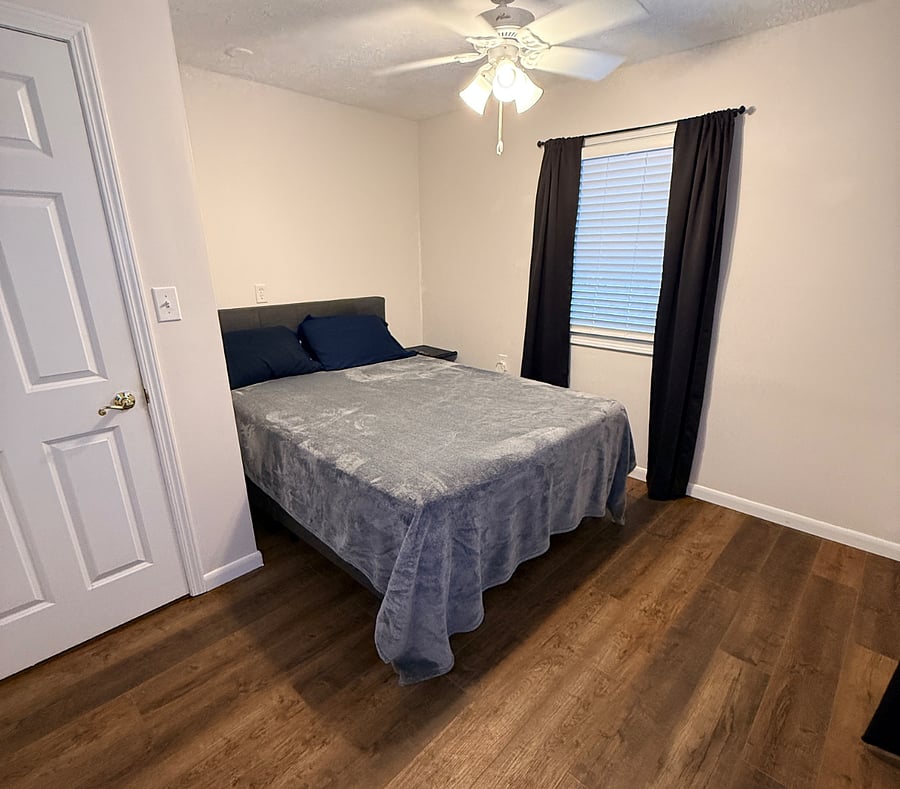 Room #6, Bedroom