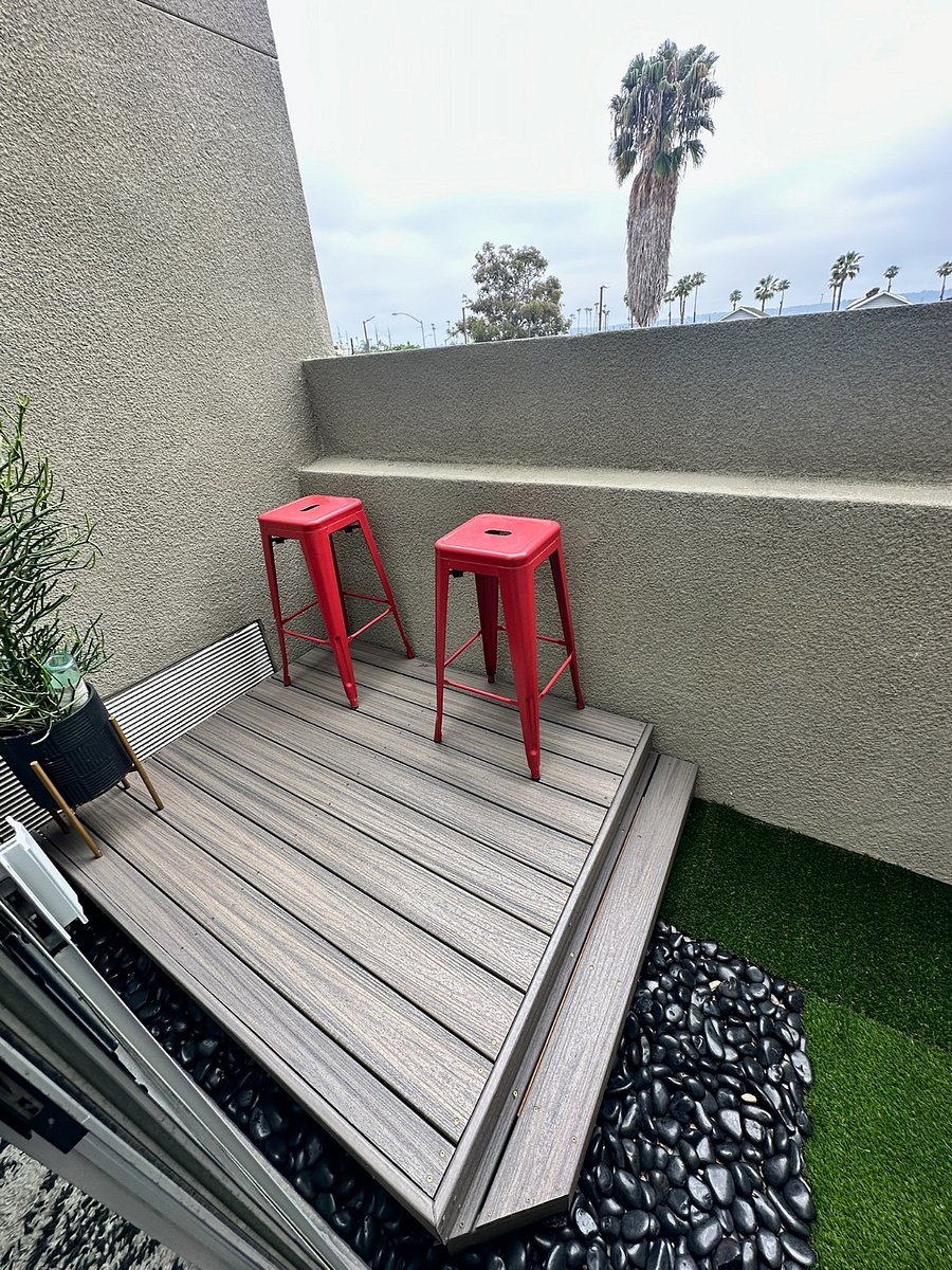 Outside deck area to enjoy coffee or drinks outside
