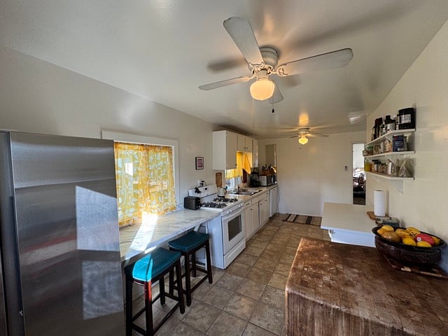 Breakfast bar