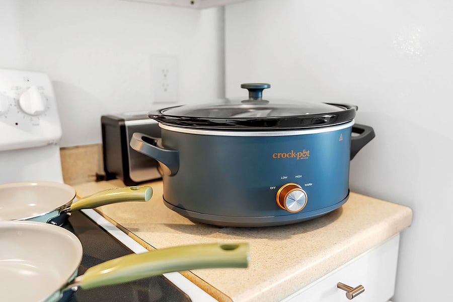 Crockpot for slow cooking meals
