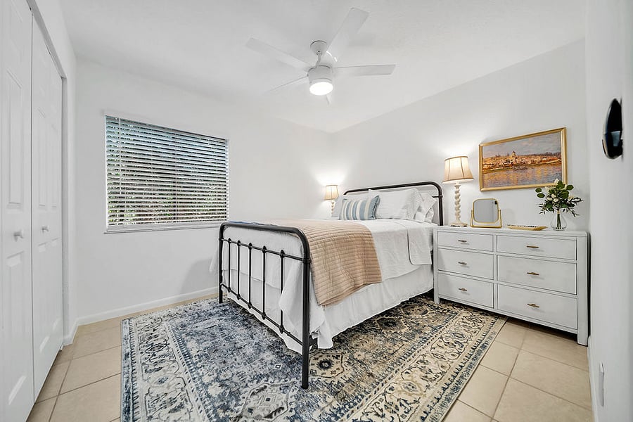 Queen Bedroom