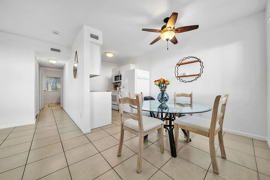 Eat in kitchen with seating for 4