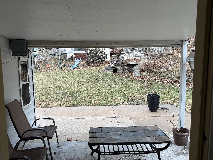 Fence back yard