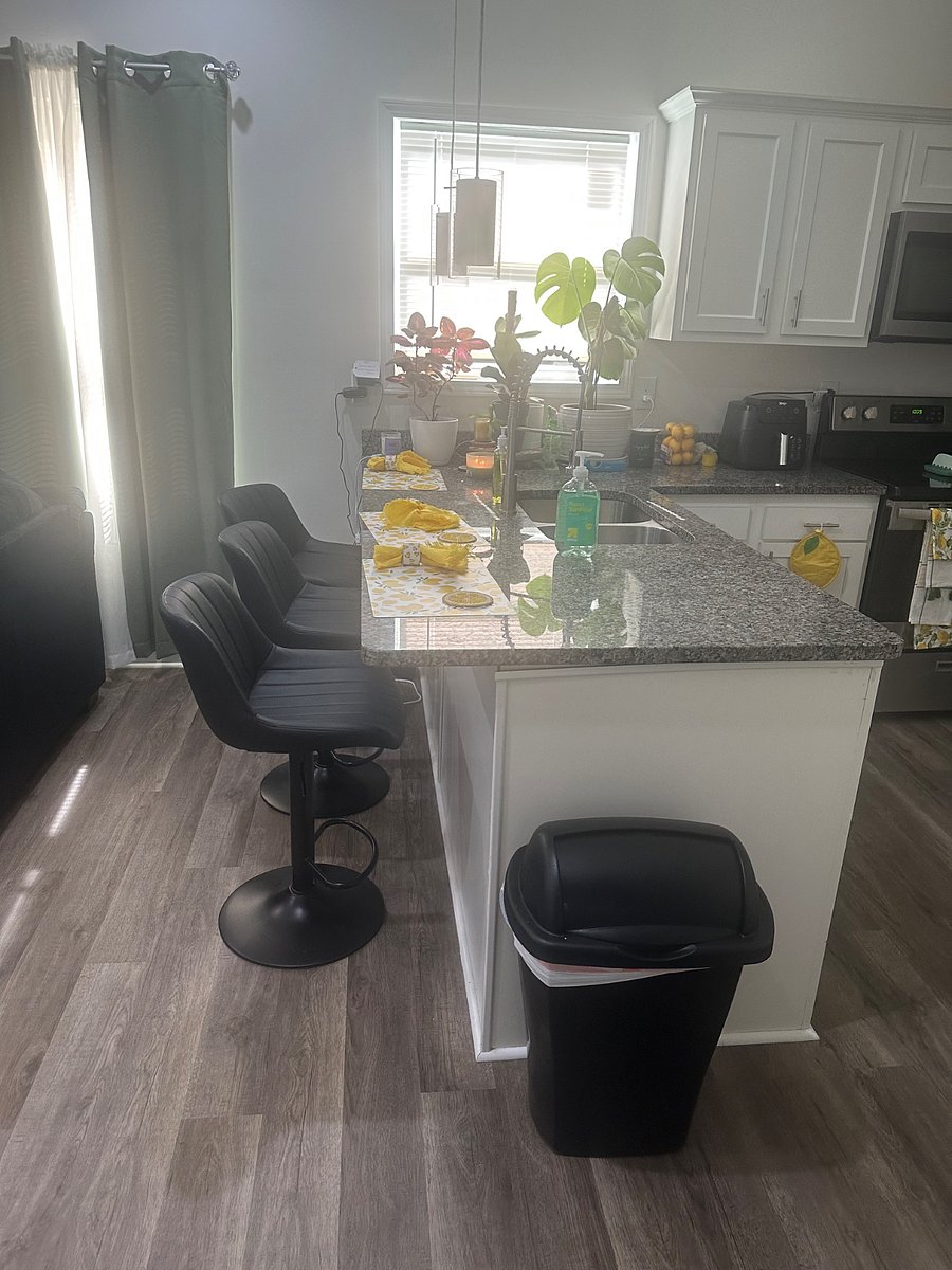 Kitchen area
Bar stool seating area
Kitchen
Keurig Coffee Station
Fridge
Air fryer