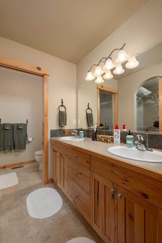 Primary bedroom on-suite bathroom with double sinks