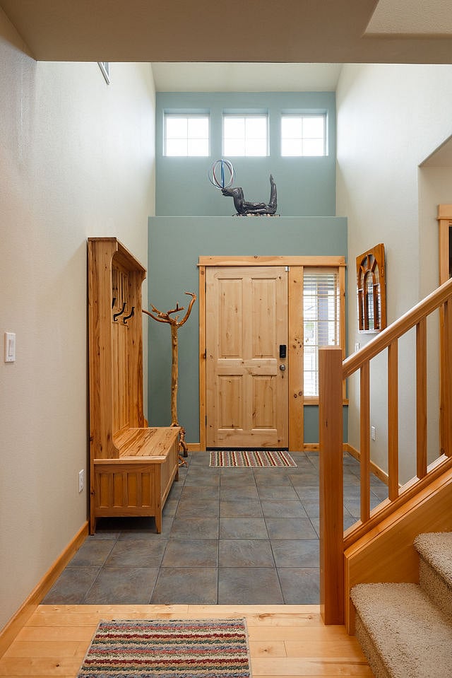 Entry way