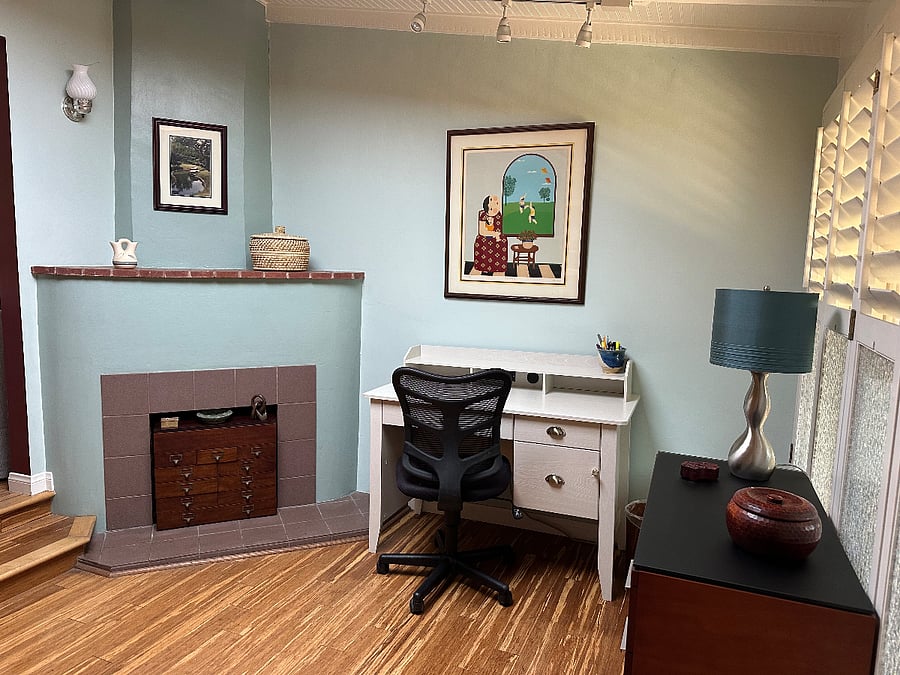 Office/ Studio- desk