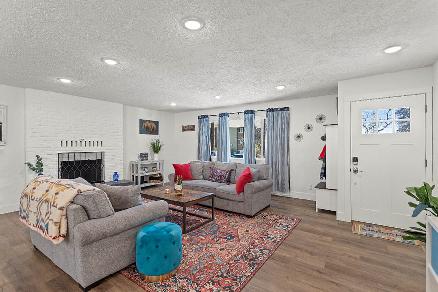 Living Room - upstairs