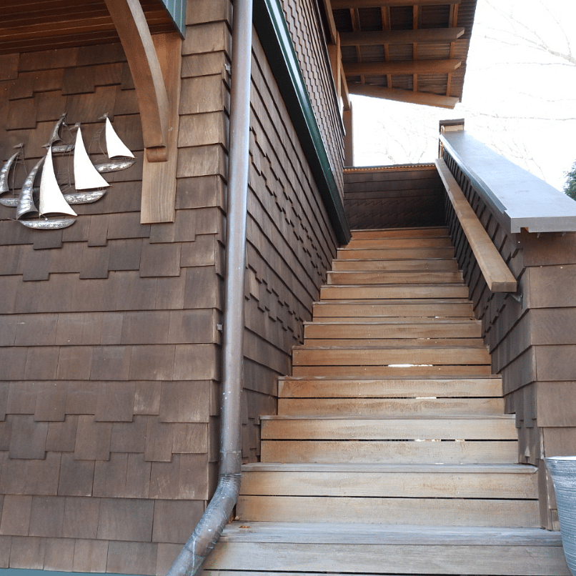 Most tenants prefer to access the dwelling from this private, well lighted, beautiful access point