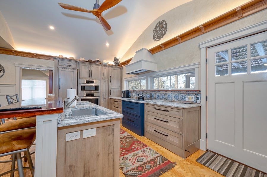 The kitchen is fully equipped with fridge, microwave, brew/k-cup coffee maker, cooktop, dishwasher .