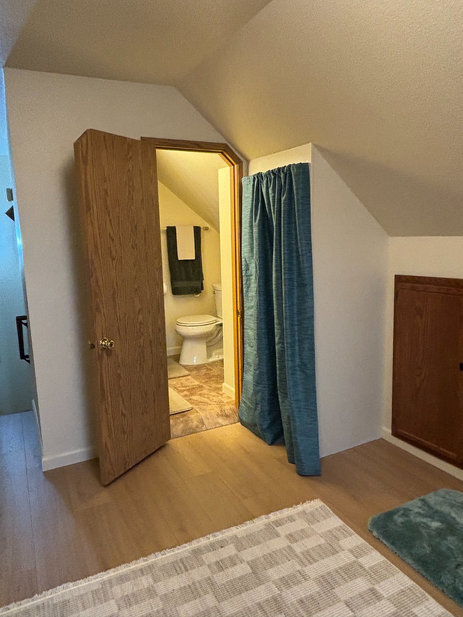Office Loft Bathroom
