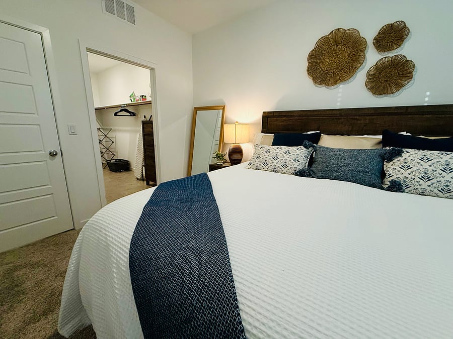 Furnished Finder property 937515_2 photo 15