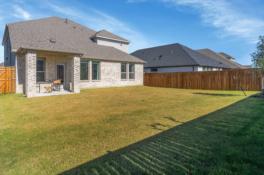 Fully Fenced Back Yard