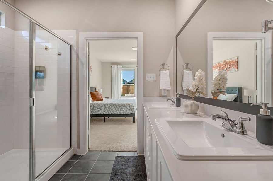 Master Bedroom Ensuite