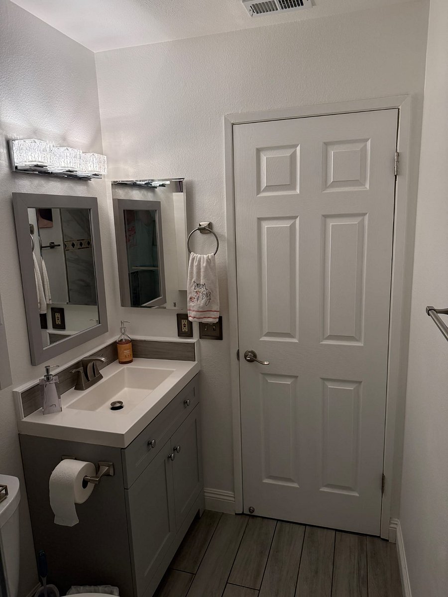 Hall Bathroom