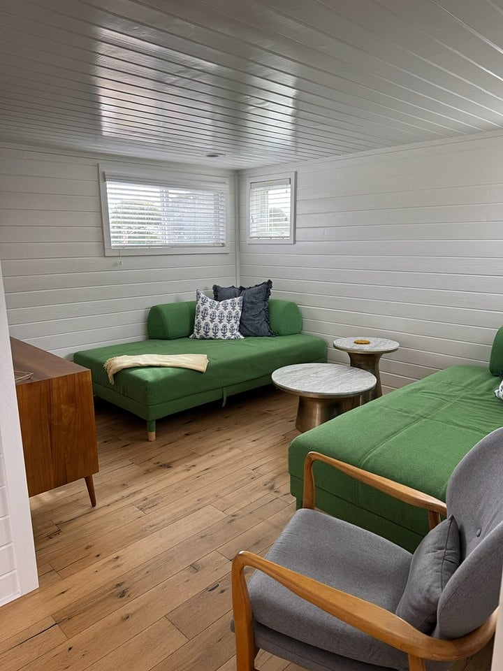 Upstairs bonus room