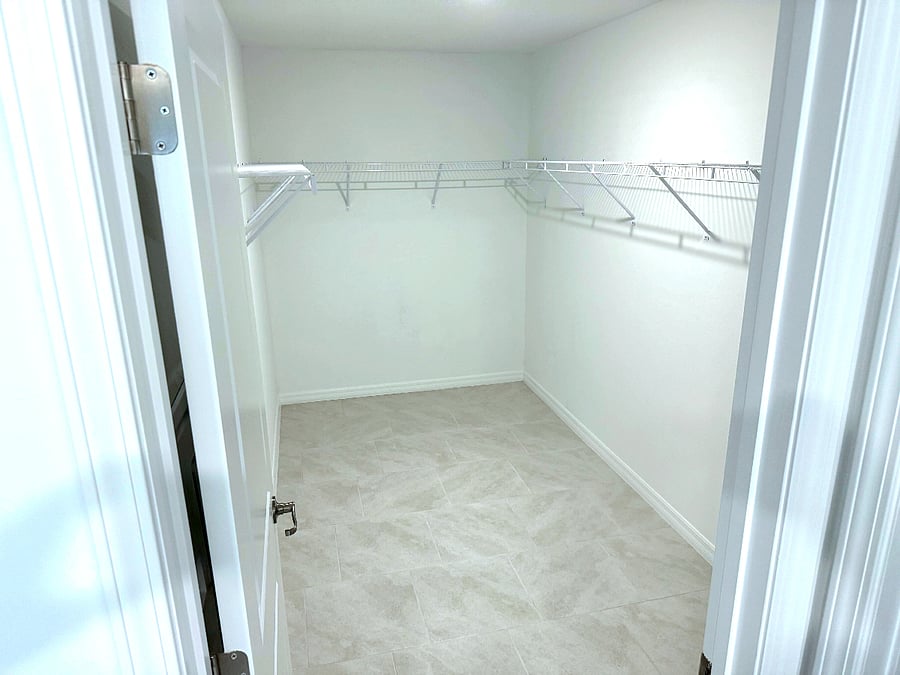 Master massive walk-in closet