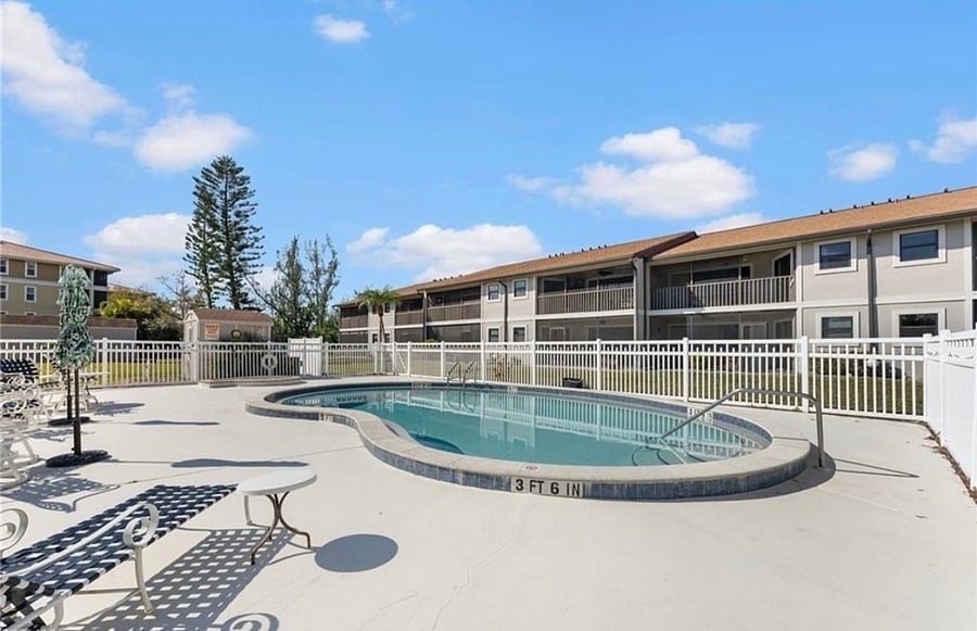 Community pool