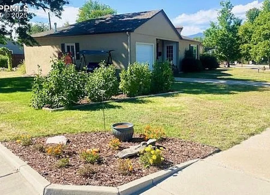 Summertime gardens