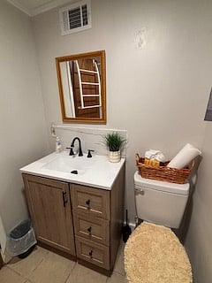 Full bath with amenities