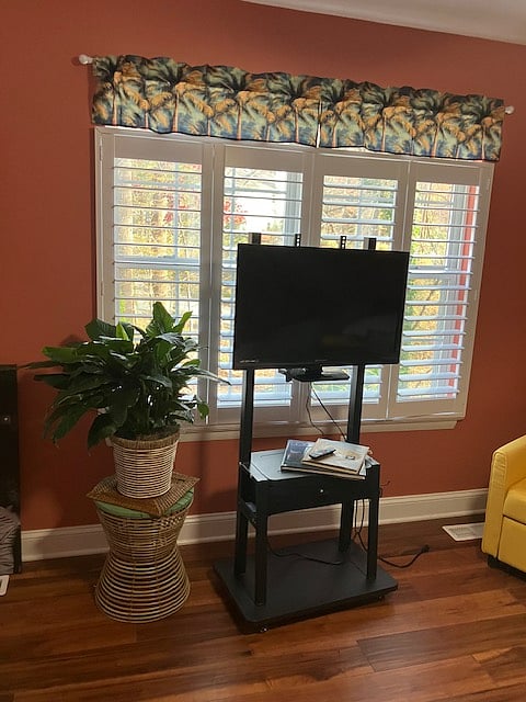Smart TV, plnation shutters