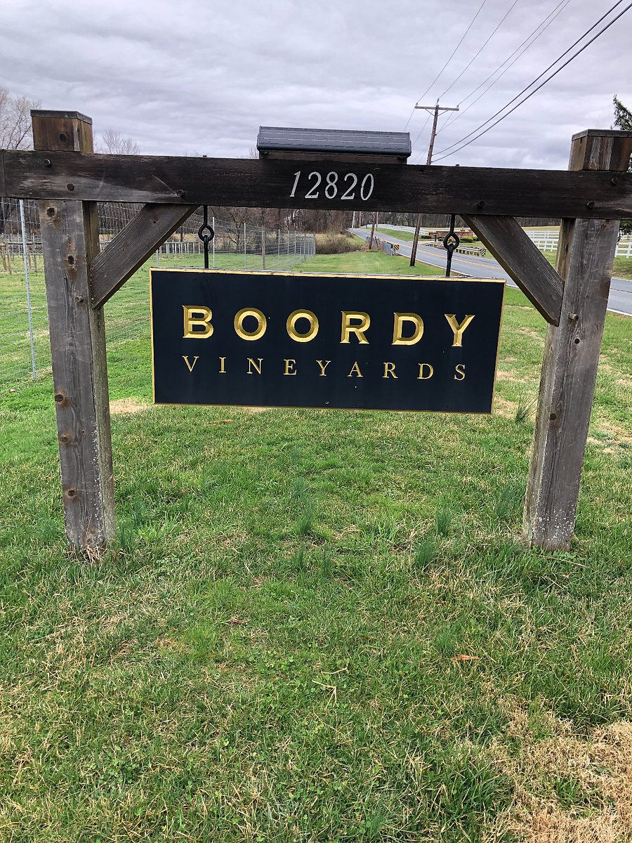 BOORDY VINEYARDS  2.5 miles