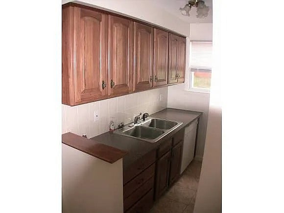 Furnished Finder property 938138_1 photo 7