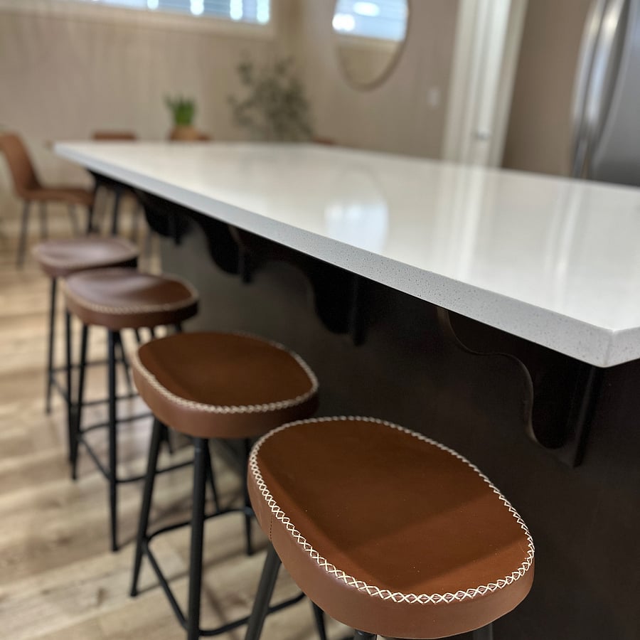 Counter seating for 4