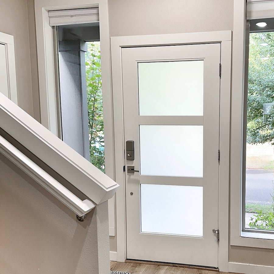 Front door w/pull down blinds