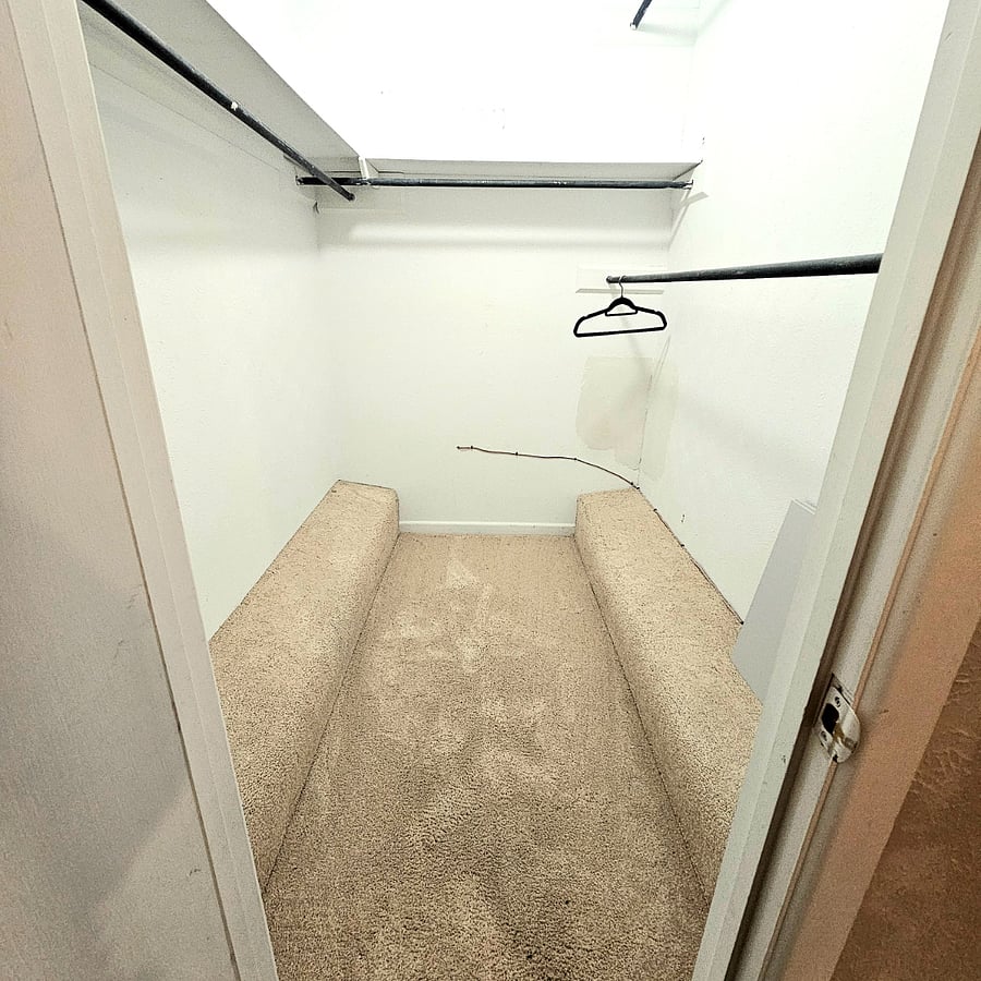 walk in closet