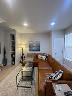 Furnished Finder property 938236_1 photo 3
