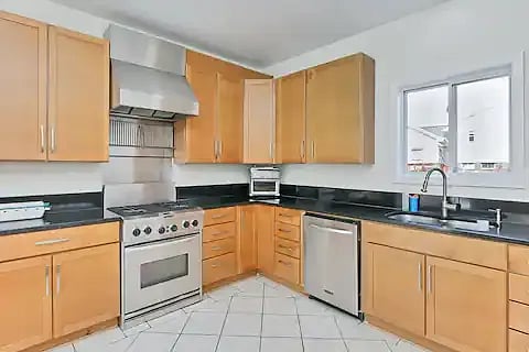 Furnished Finder property 938424_1 photo 13