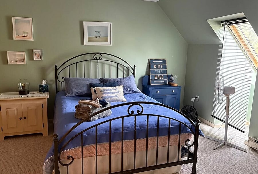 Bed 2, Queen 2nd Floor