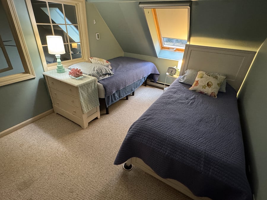 3rd Bedroom, two twins