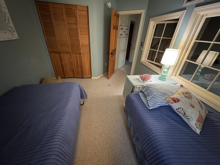 3rd Bedroom, two twins