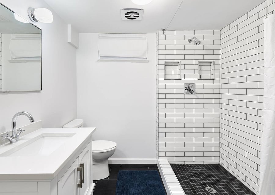 Lower level full bath