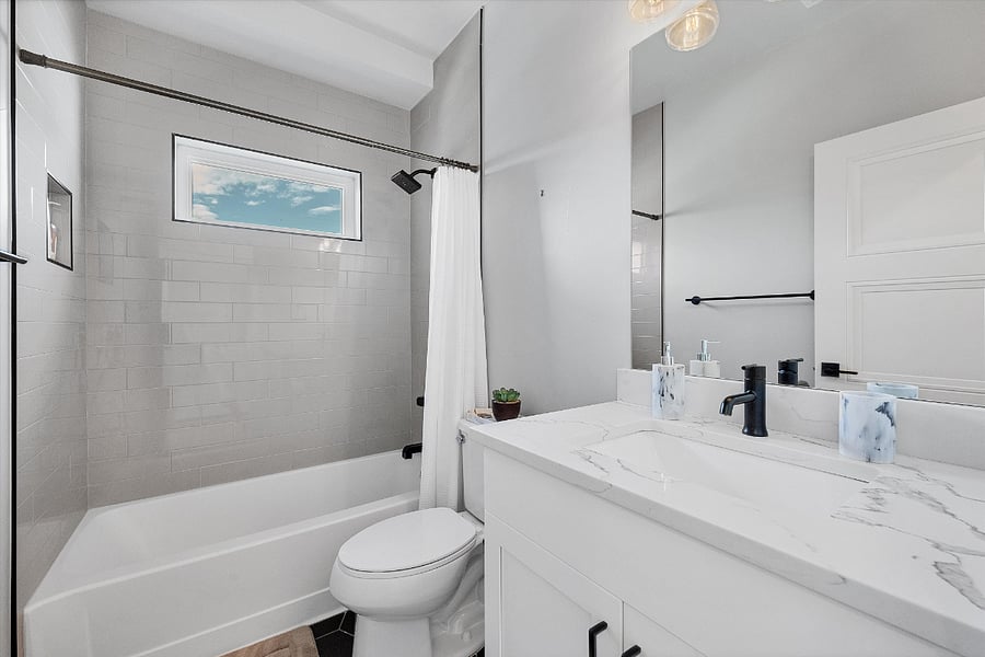 Third Floor: guest full bathroom