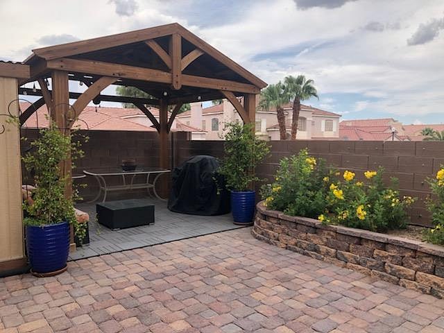 Gazebo & BBQ