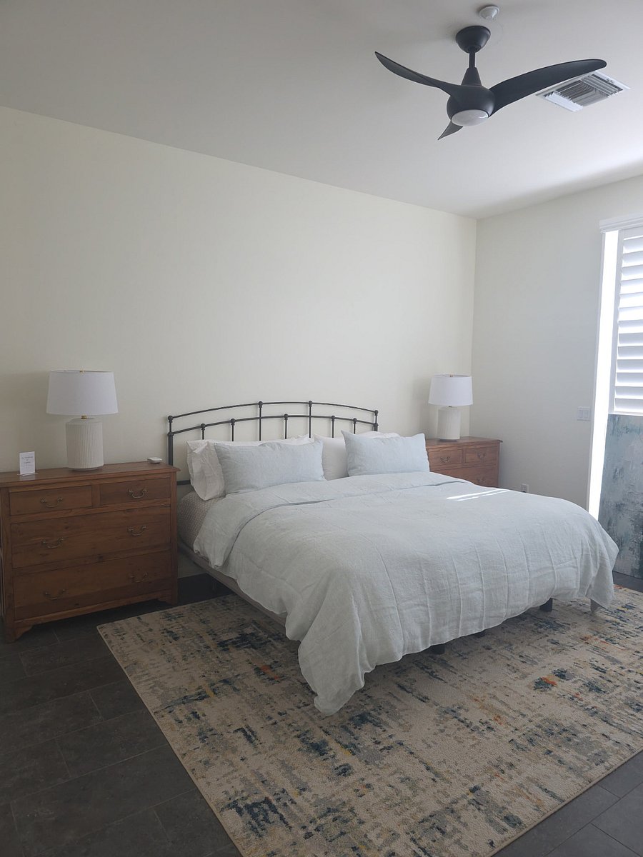 Primary Bedroom. King sized tempur-pedic with two twin mattresses.