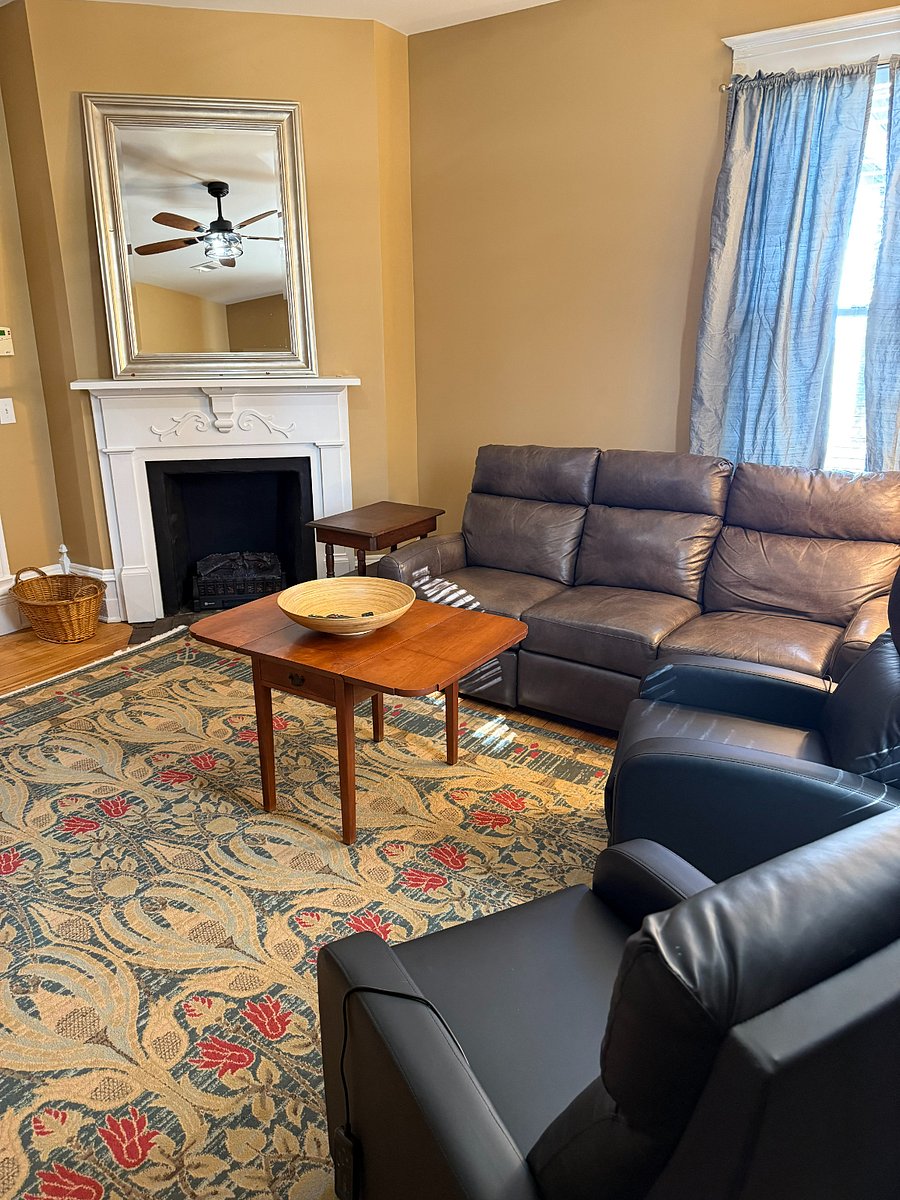 Reclining leather couch and chairs