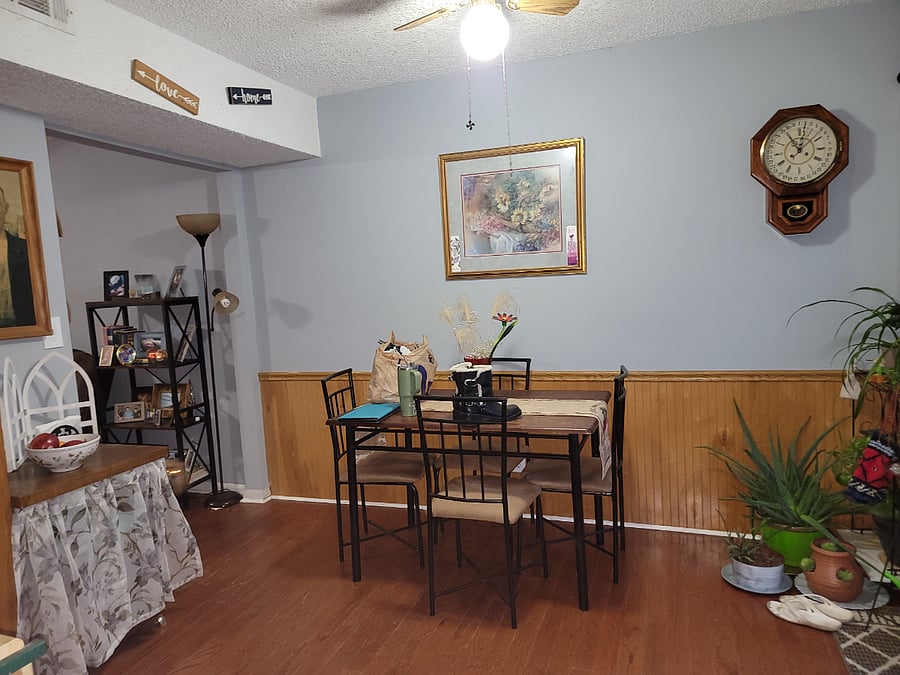 Shared dining room