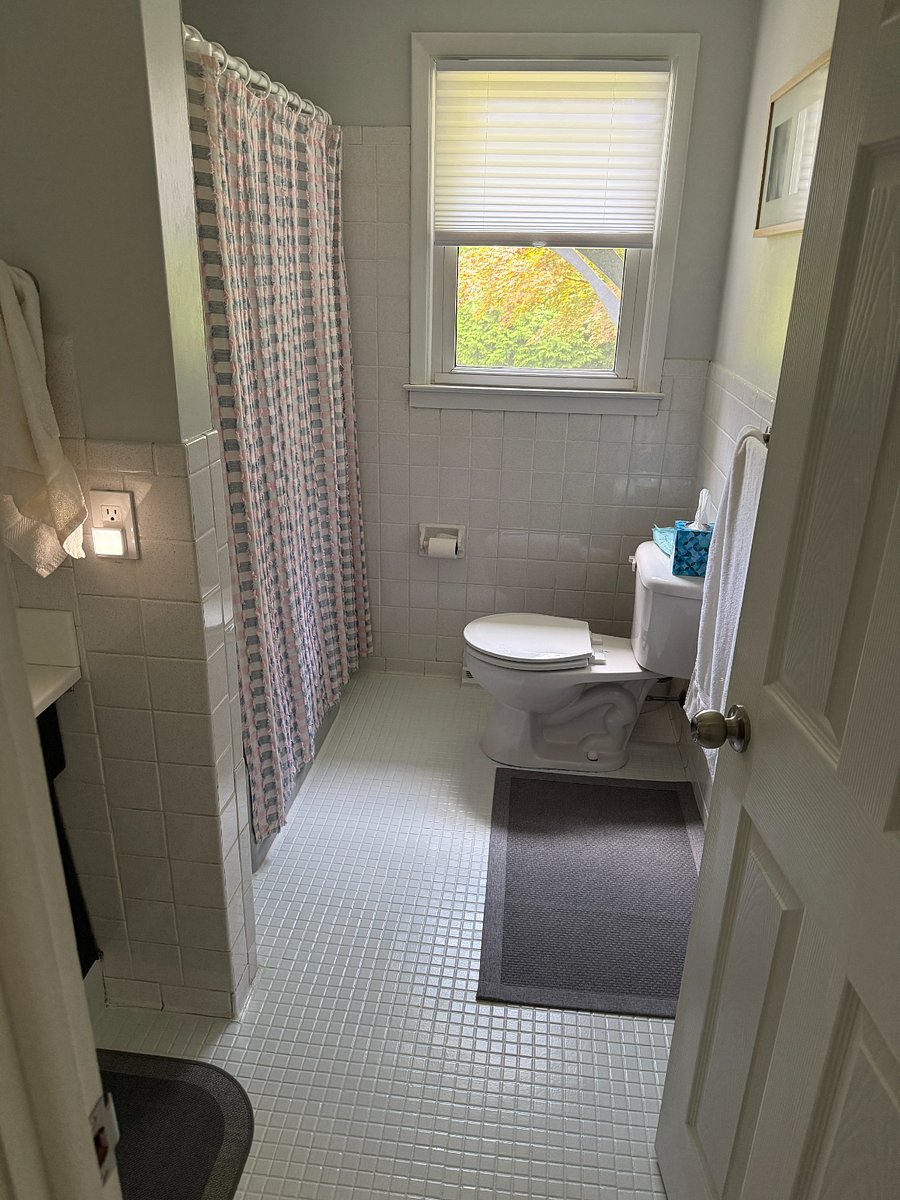 Hall bath