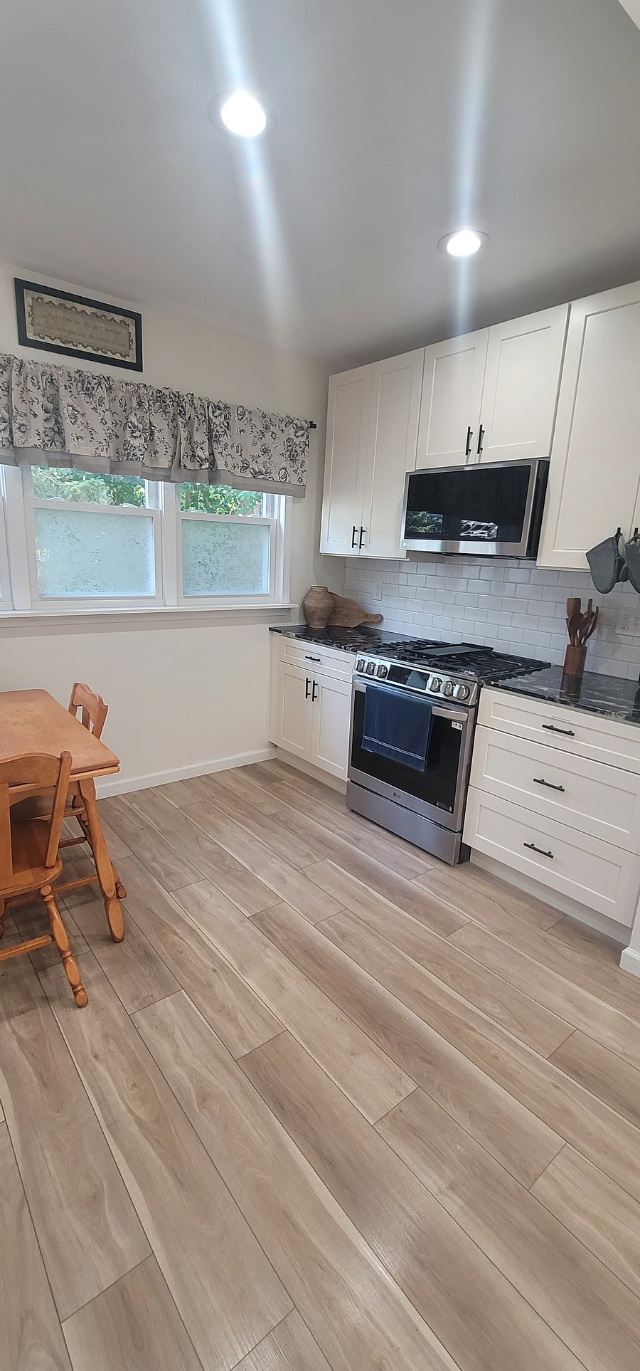 Gas stove & microwave