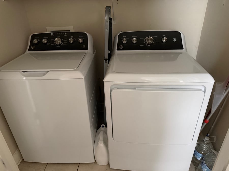 Shared washer and dryer in home