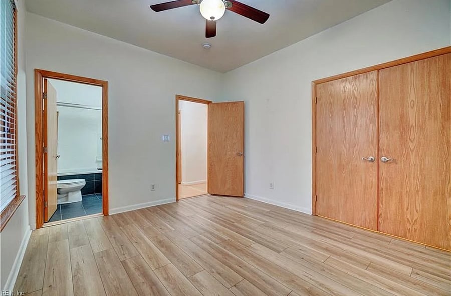 Relaxing main bedroom